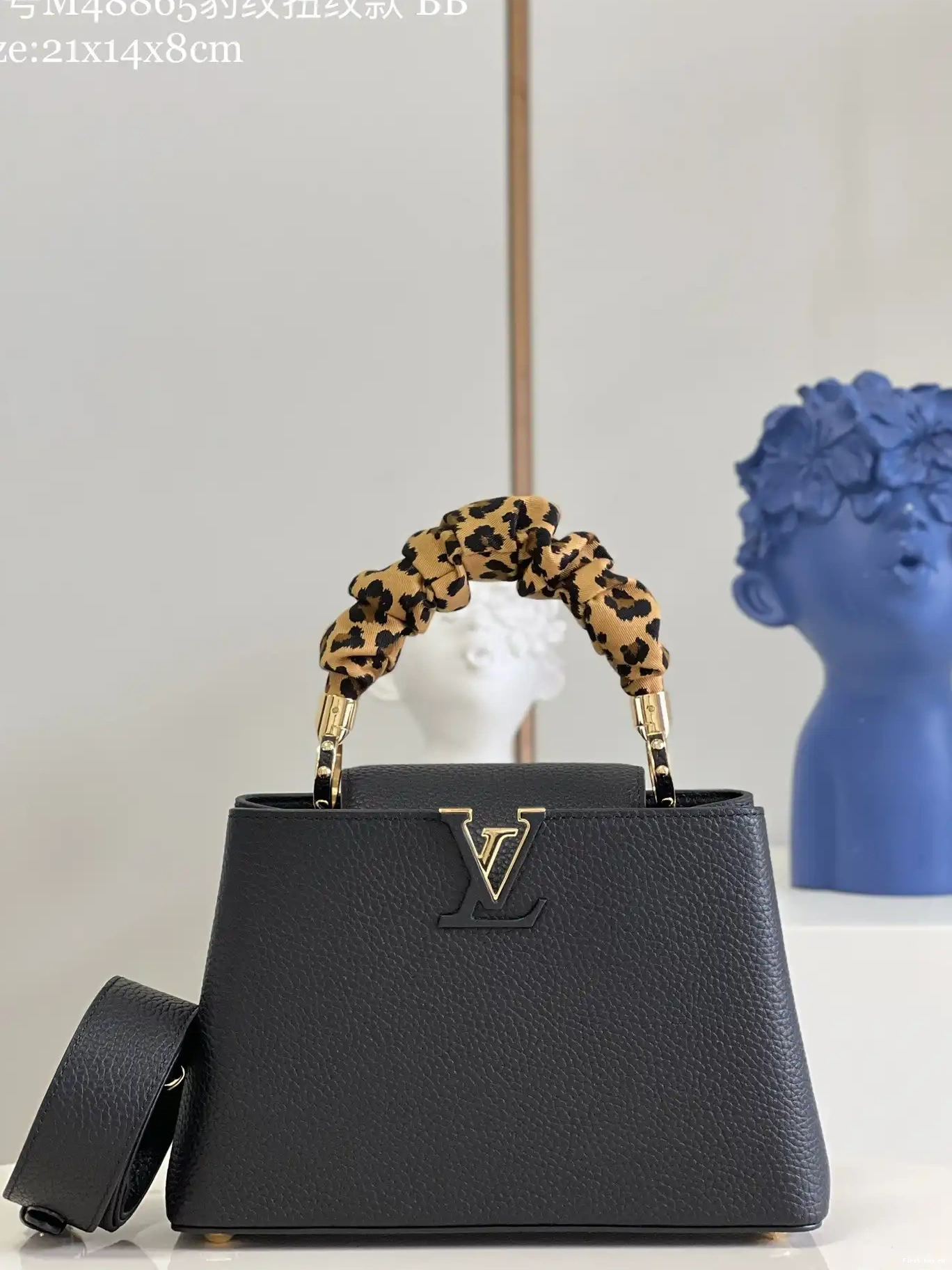 Frstbag ru VUITTON LOUIS CAPUCINES BB 0502